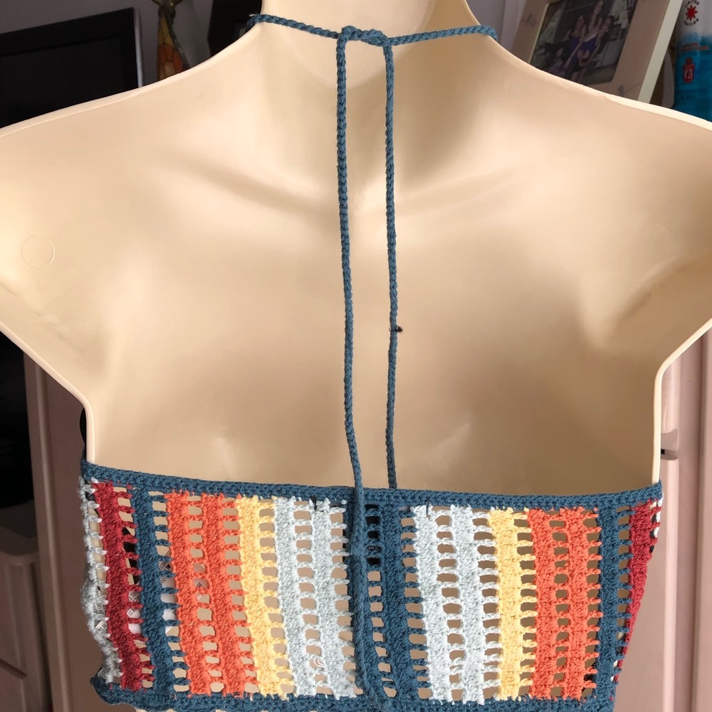 Crop Top! - Picture 8 of 9